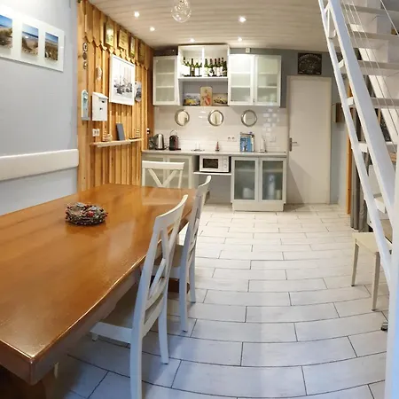 Les De Noreda グジャン・メストラ